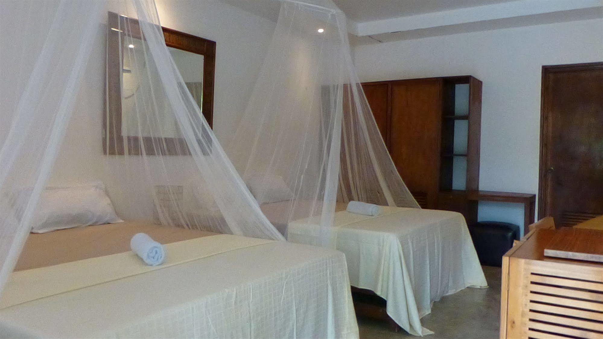 Talima Beach Villas & Dive Resort Cebu Exterior foto